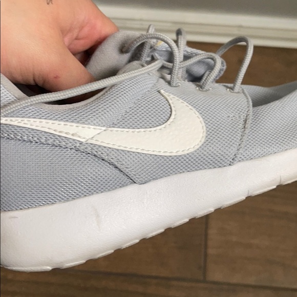 Nike sneakers - Picture 3 of 4